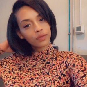 Meet your Posher, Shadya